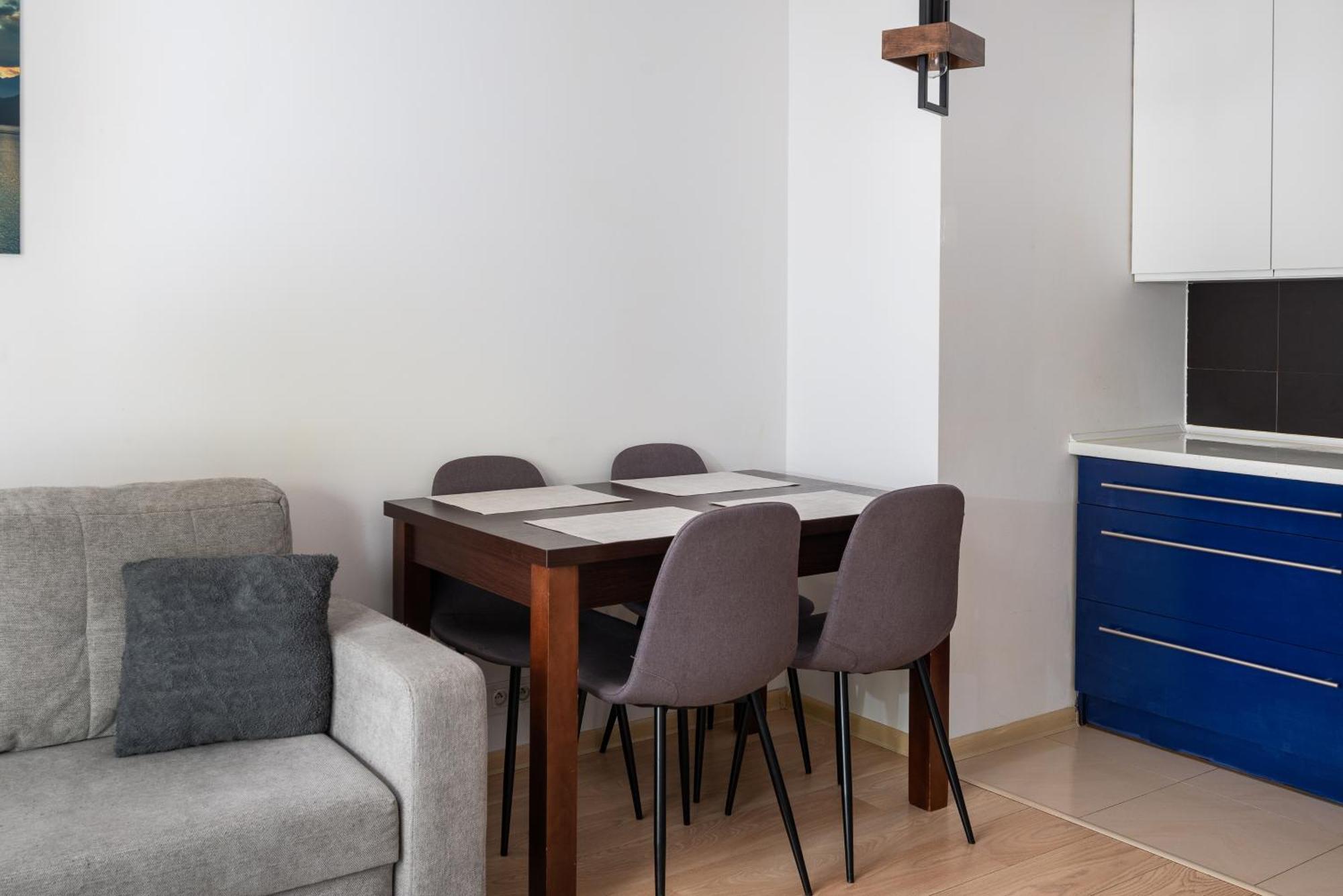Aleja Krakowska Comfy Apartment Warsaw Exterior photo